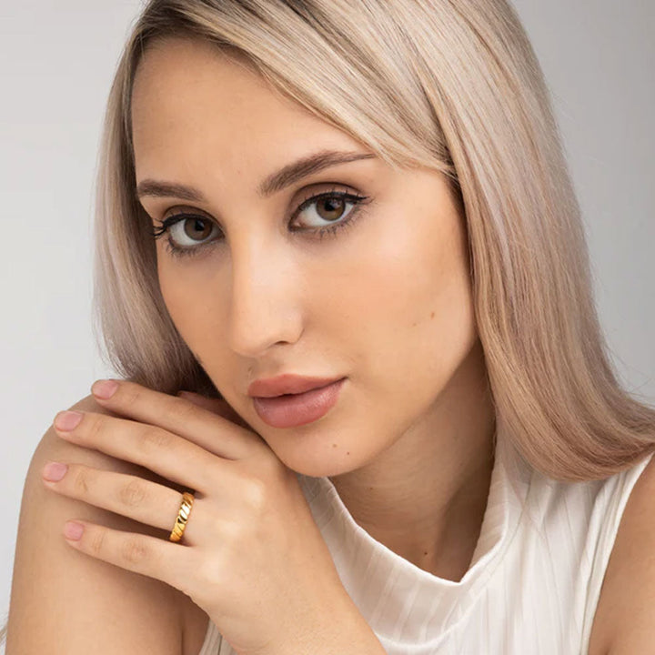 Shop Twisted Branch Ring- 18k Gold Plated Palmonas-3