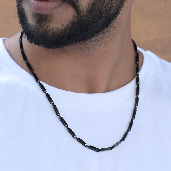 Cosmic Onyx Chain from Palmonas