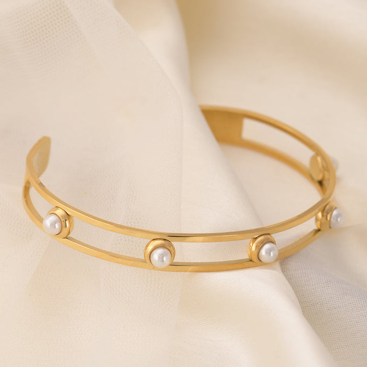 Shop Pearlesque Harmony Gold Bracelet Palmonas-1