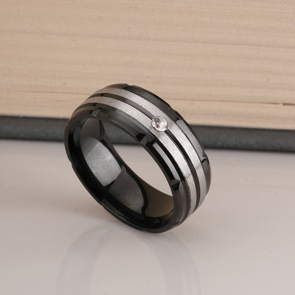 Splendid Silver Black Band Ring